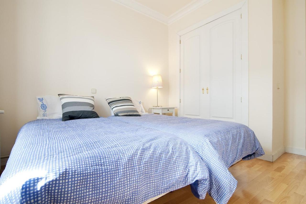 Ferienwohnung Mit House Princesa En Madrid Exterior foto